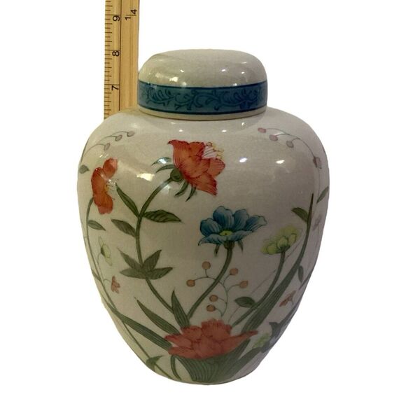 Andrea by Sadek  Ginger Jar Hand Painted 6610 Fleurs de Chantilly Japan w/Lid - Picture 2 of 6
